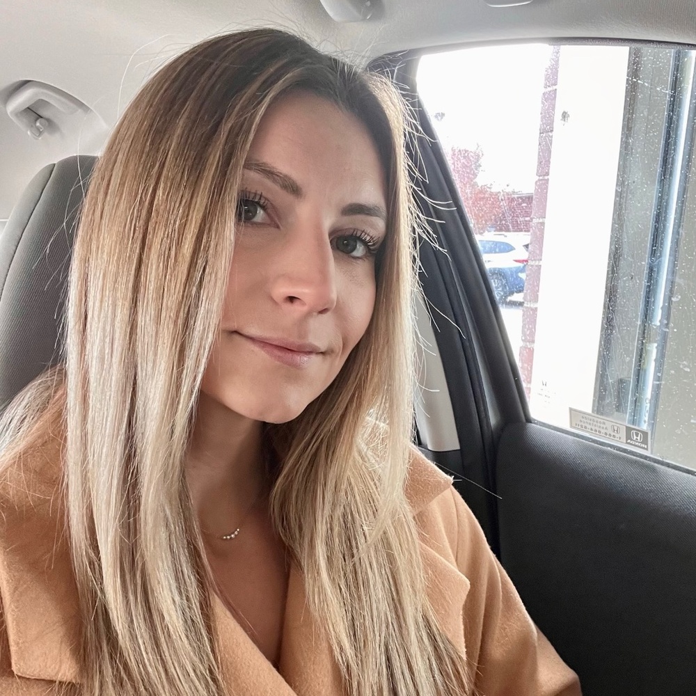 Meet your Posher, Victoria
